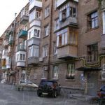 3 комнатная сталинкана г Киев Подол Межигорская 56