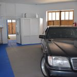 Полимерные плитки для пола автосервиса или СТО