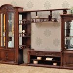Стенки из Китая и Италии