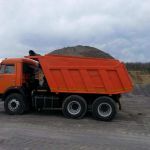 Доставка песка, щебня, земли. Вывоз мусора. Услуги экскаватора