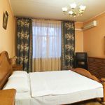 Сдам посуточно и на ночь дома в Запорожье и пригороде.